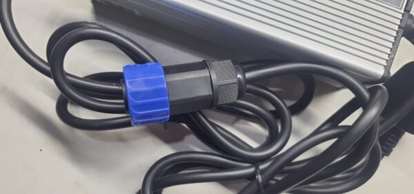 71.4V 6A lithium ion charger-Xeniaa/Xeniaa 2.0/4U/2+1+5 Connector