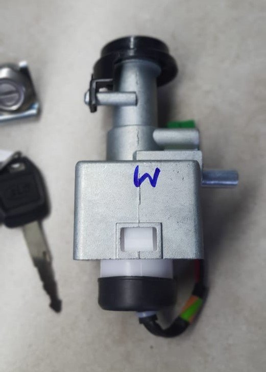 Ignition Lock Set with Two Keys – For BGauss C12 & D15 (All Models)