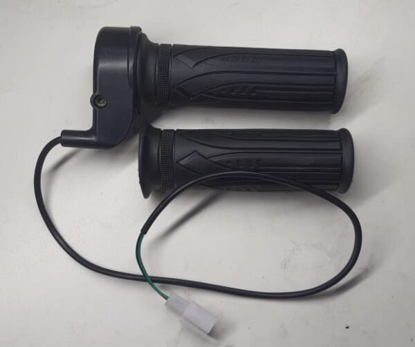 Universal Throttle for E-Scooters & E-Rickshaw | RH & LH Grip Set | Genuine EV Power | Heavy-Duty