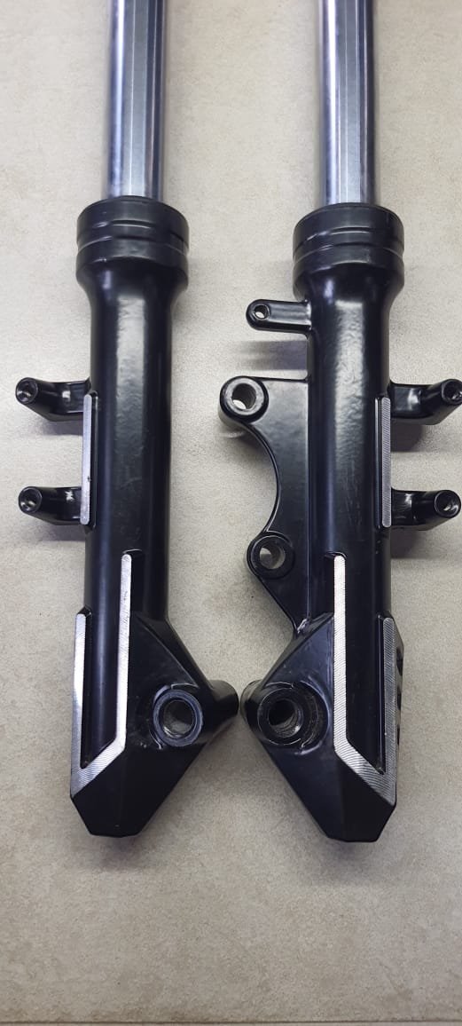 Front Shock Absorbers – Disc Brake Model | 17 Inch | 10-Inch Tyre EVs | Heavy Duty