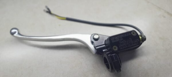 LH Master Cylinder Assembly - Universal