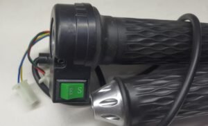 Throttle with Economy-Sport mode